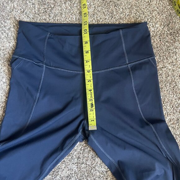Athleta Lightening 7/8 Tight in Supersonic Navy, Size Medium - Picture 13 of 15